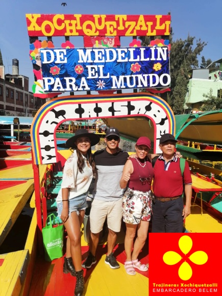 Xochimilco trajinera