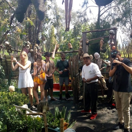 Xochimilco trajinera